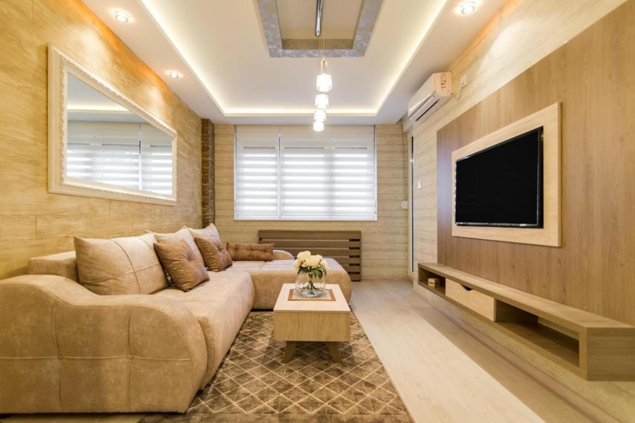 Apartmani Eleganza & La Vista Нови-Сад Экстерьер фото